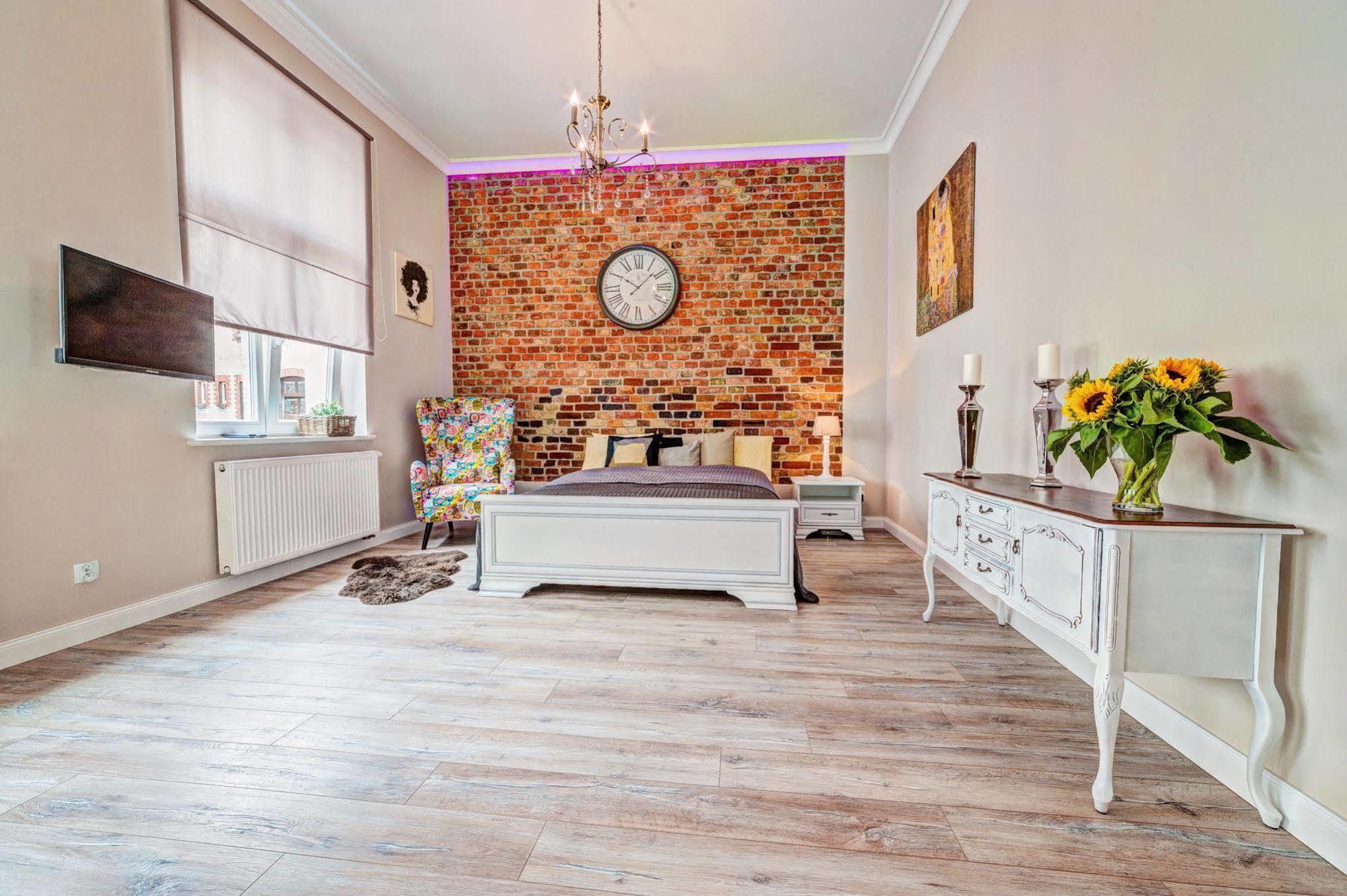 E-Apartamenty Swiety Marcin Poznan Dış mekan fotoğraf